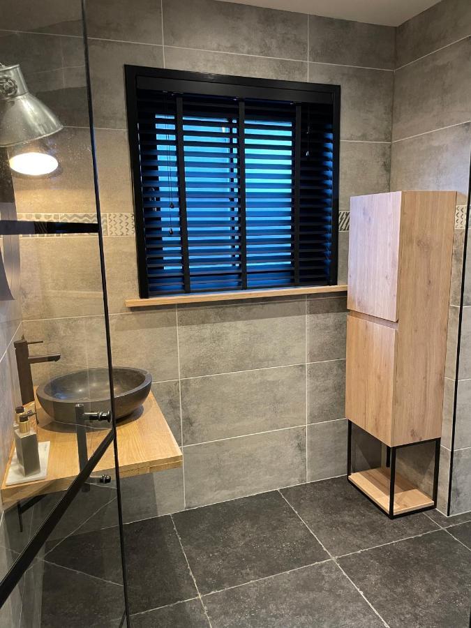De Heerlykheid Wemeldinge, Vlak Bij Strand En Bos, Ruime Vakantiewoning Met Eigen Patio In De Karakteristieke Dorpsstraat Eksteriør bilde